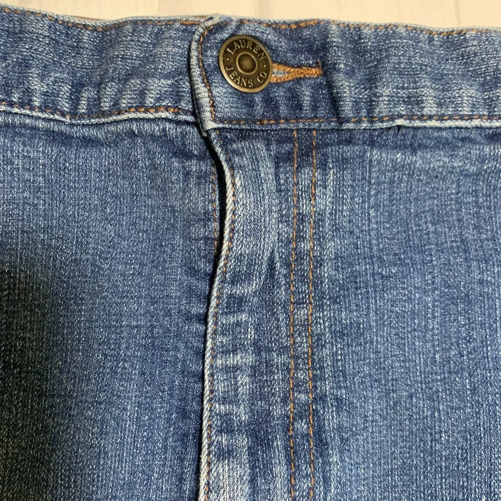 Lauren Ralph Lauren denim skirt. Size 18W.